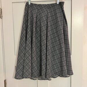 Ranna Gill skirt